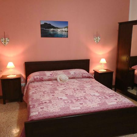 Isole Egadi Bed & Breakfast Trapani Luaran gambar